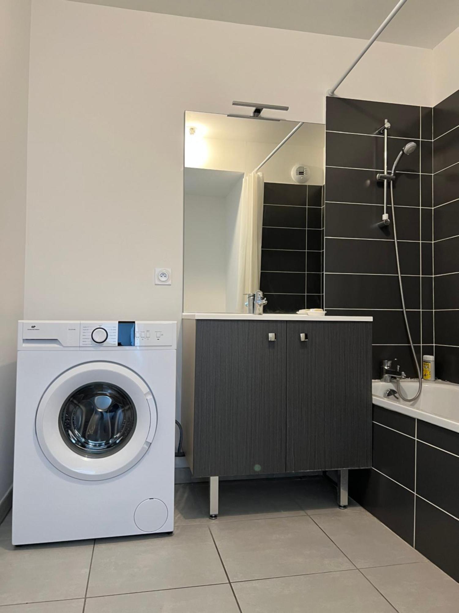 Residence Neuve Le K 10 Mn Gare, Parking , Tram Montpellier Bagian luar foto